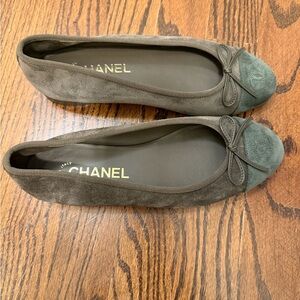 CHANEL Women's Suede Ballet Flats